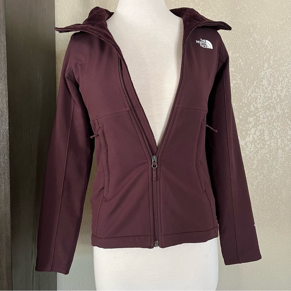 The North Face Women's Windwall Hooded Jacket